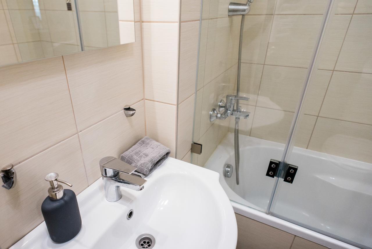 D.Five Premium Studio In The Center Apartment Budapest Luaran gambar